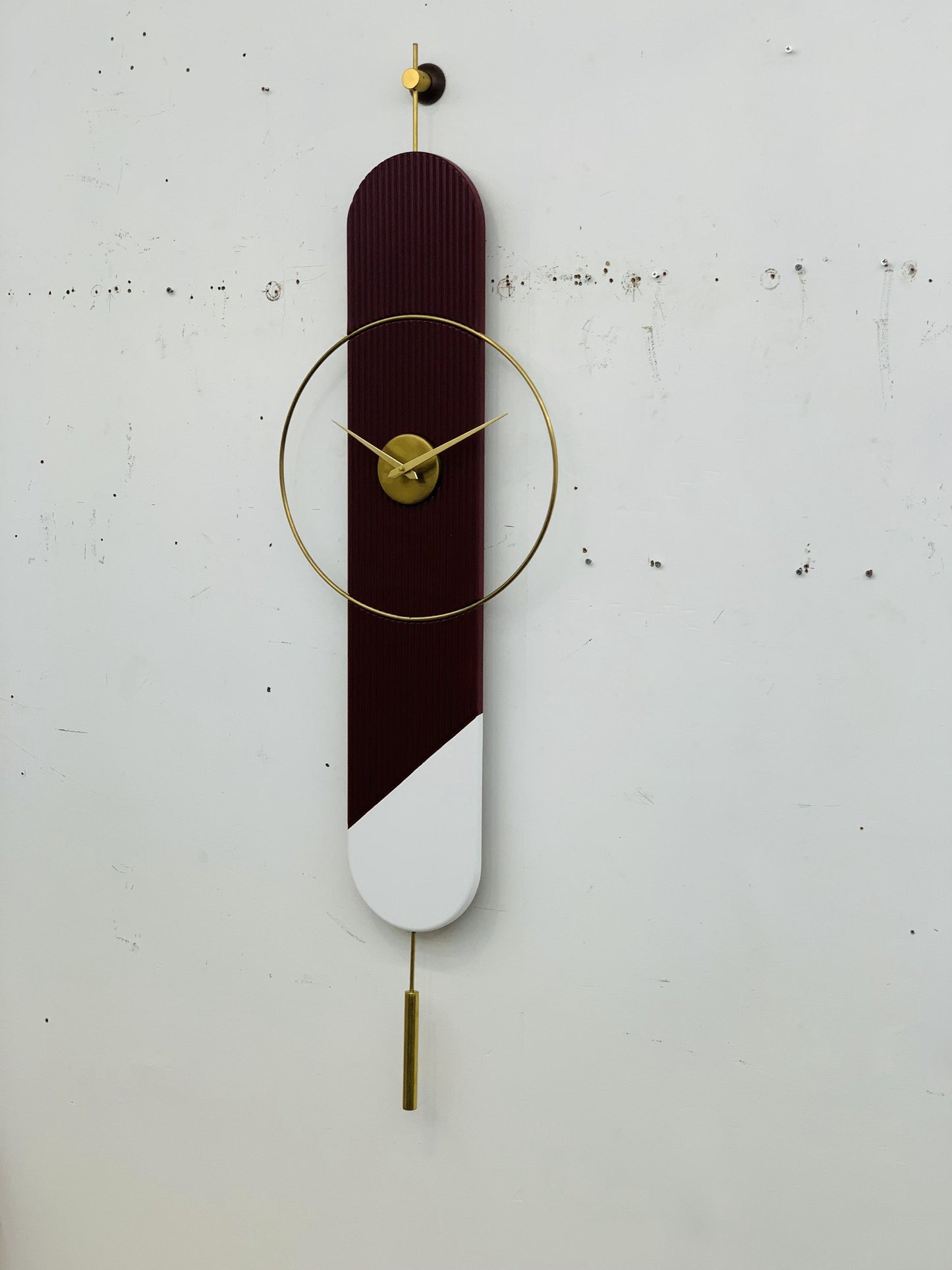 Quantum Wall Clock
