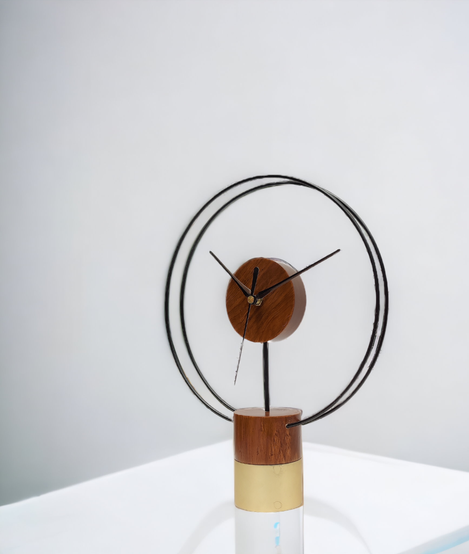Woostilo Table Clock