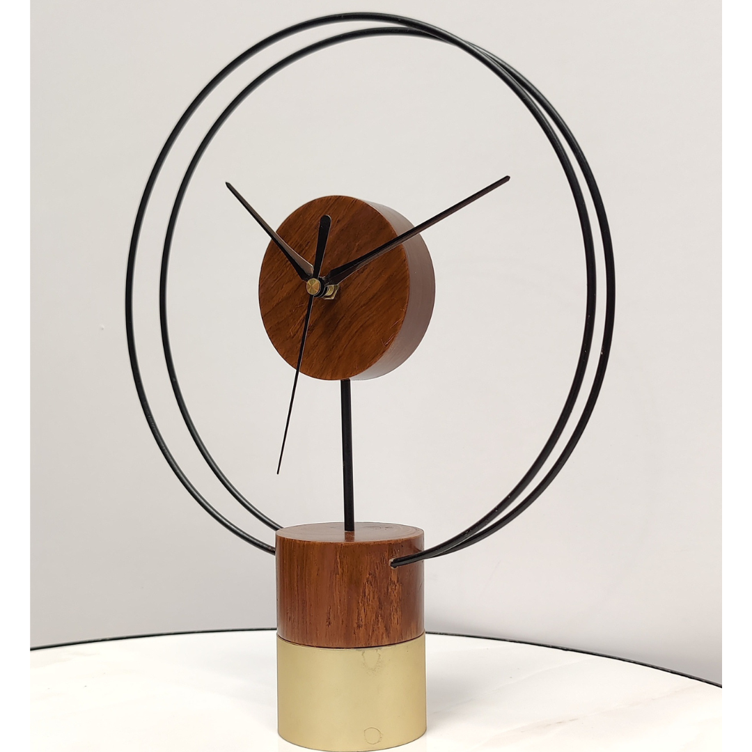 Woostilo Table Clock