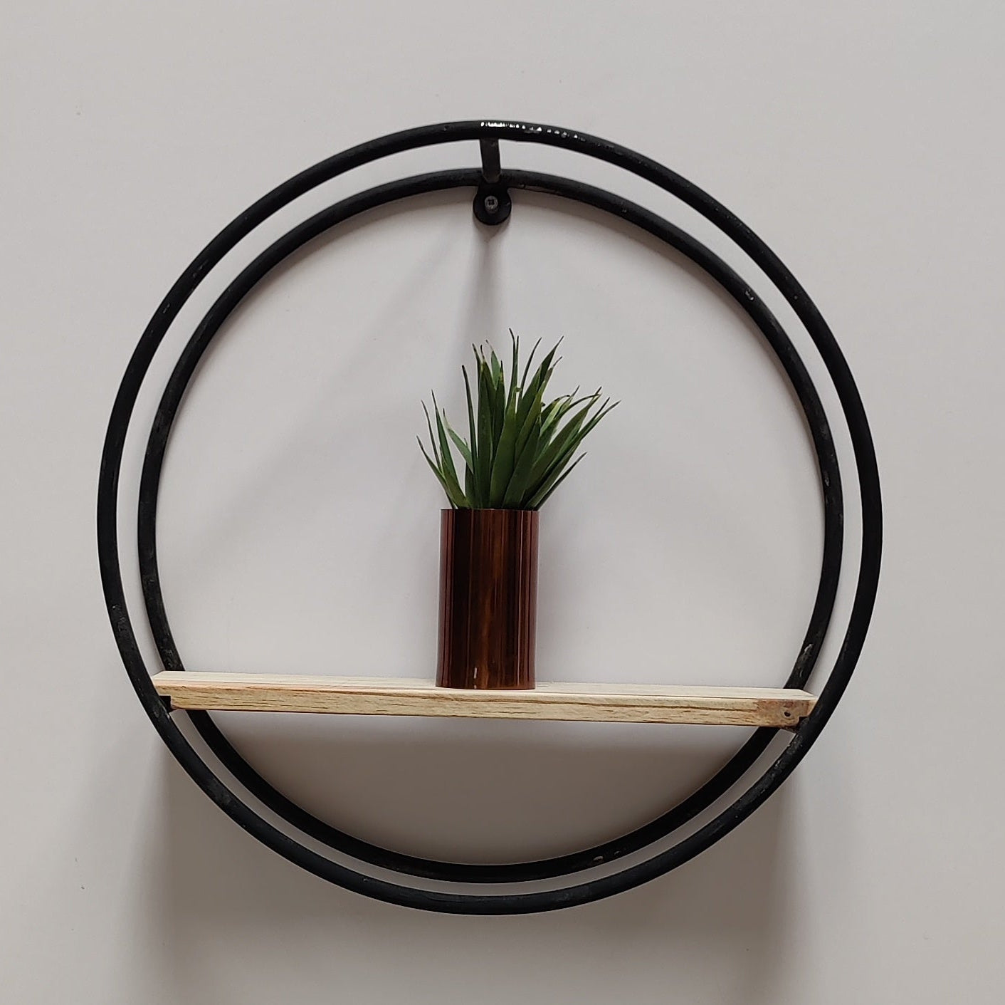 Round Self