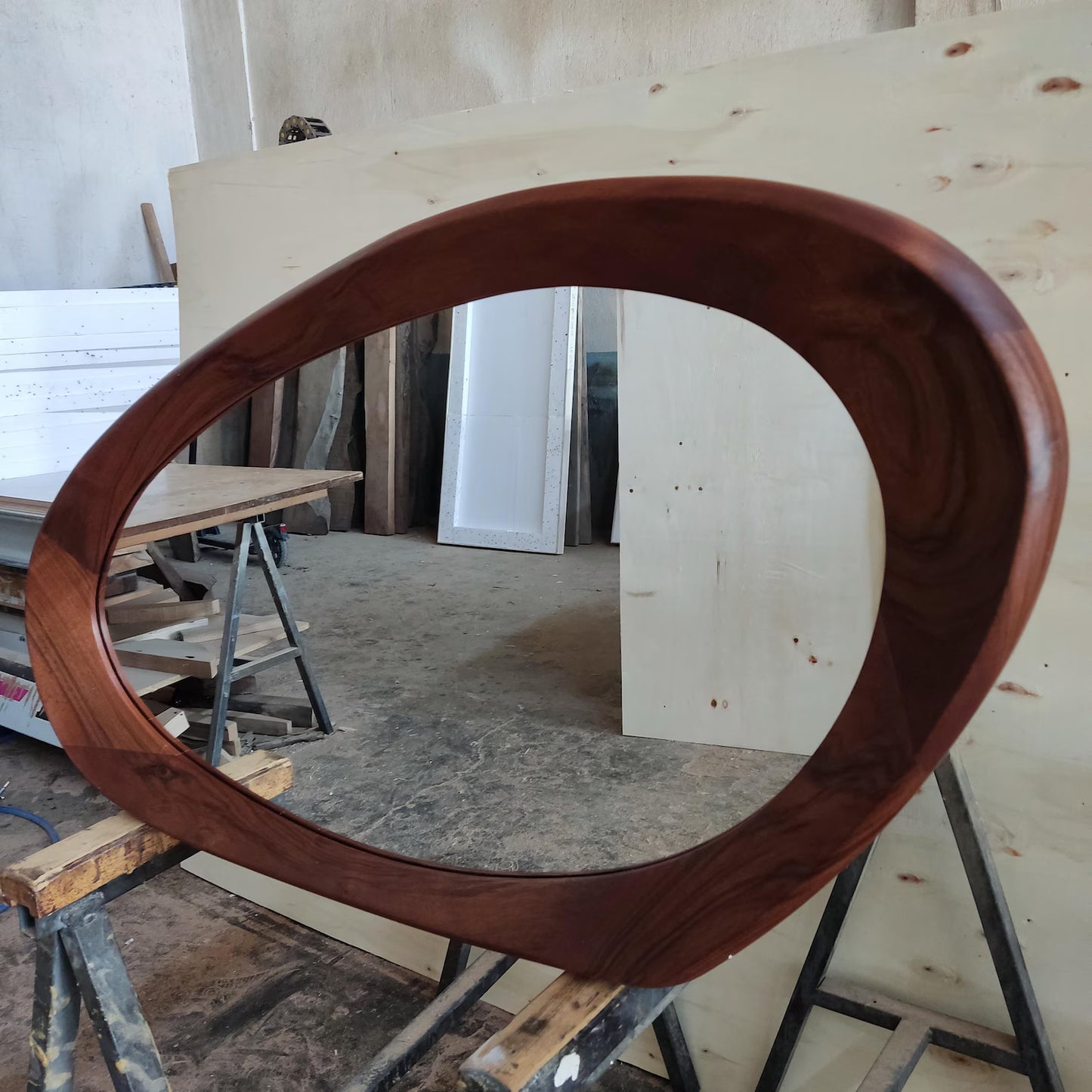 Aura Mirror