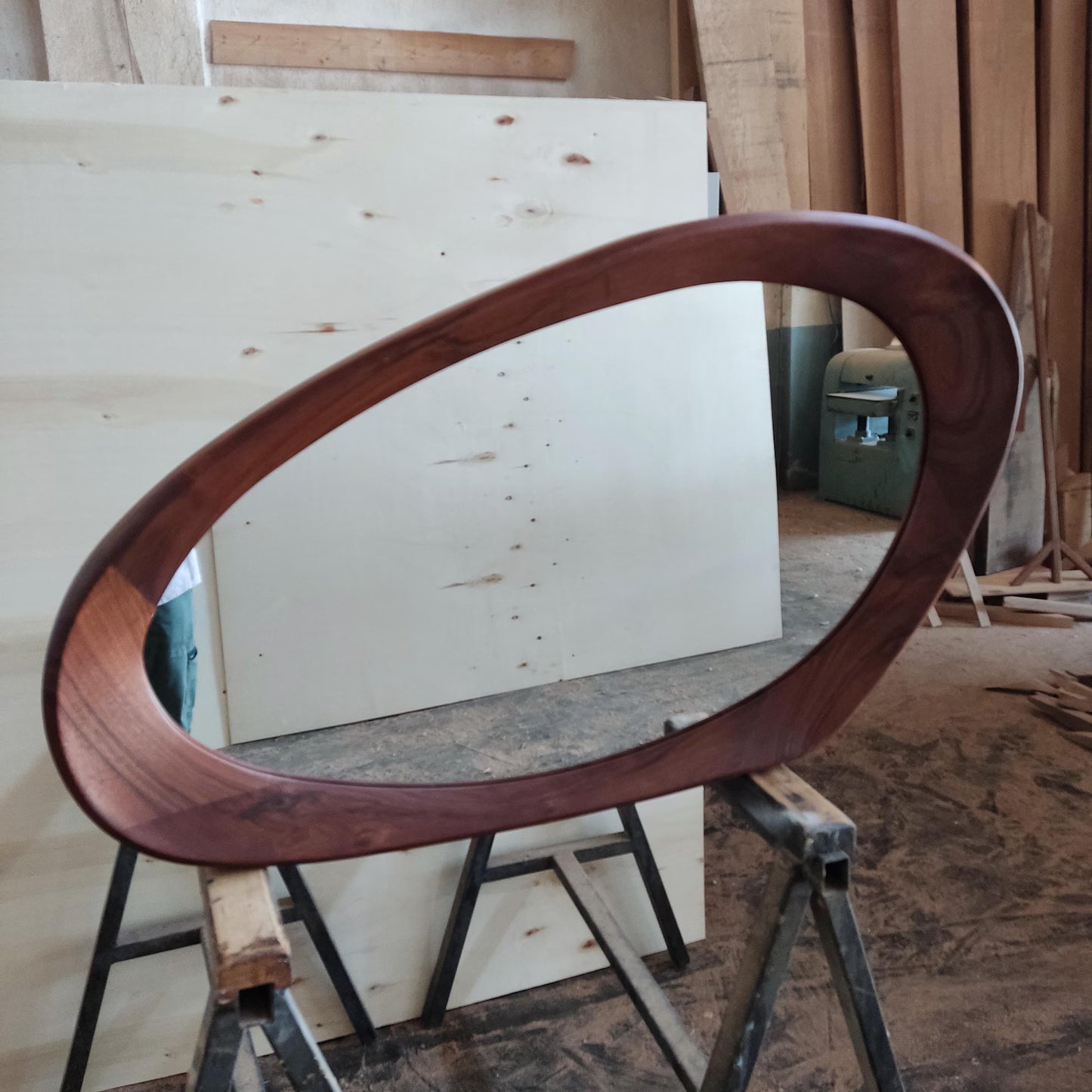 Aura Mirror