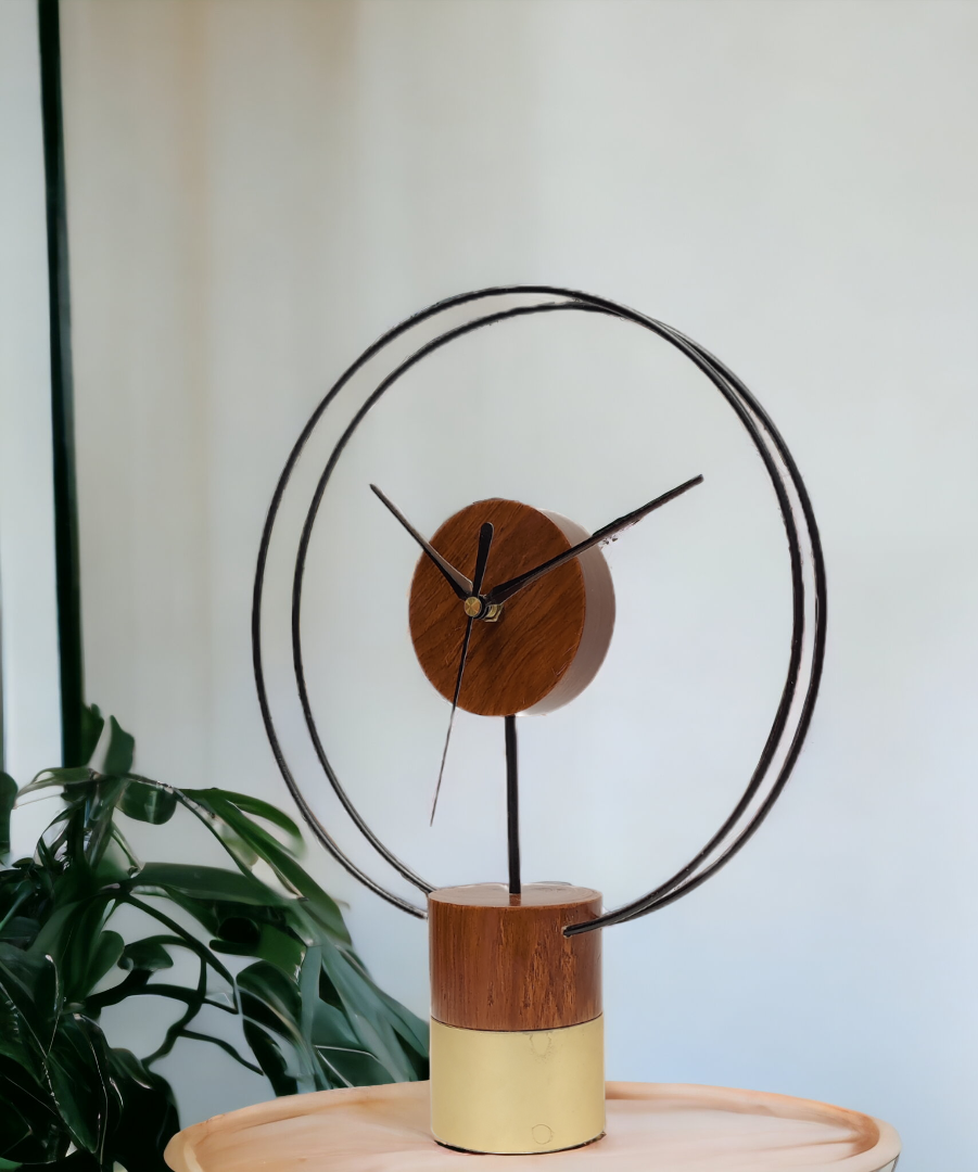 Woostilo Table Clock