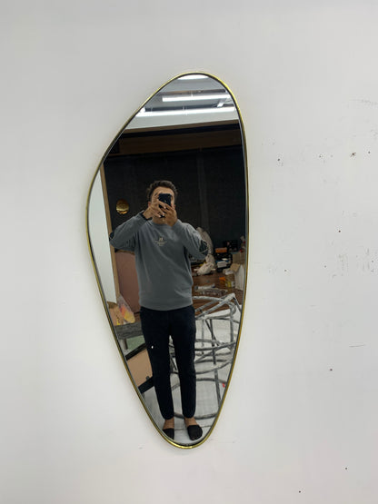 Arristo Mirror