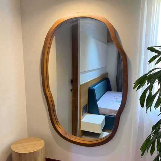 Eira Mirror